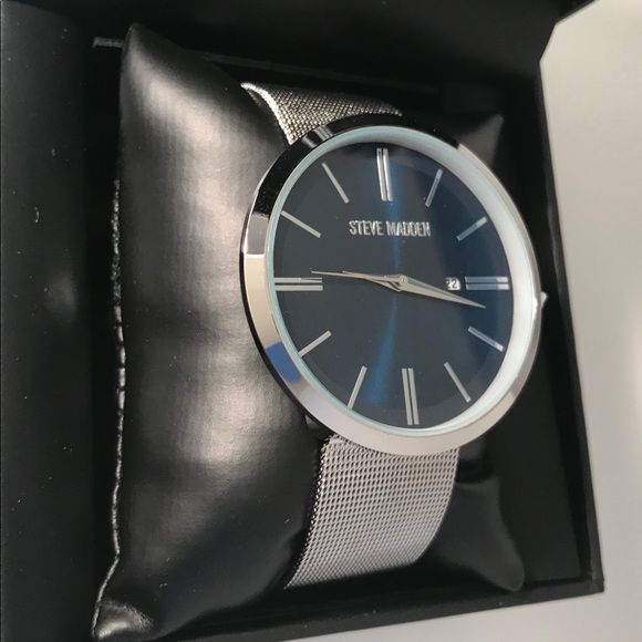 Amazon.com: Steve Madden Men New Steve Madden 48mm Quartz  Men’s bracelet watch